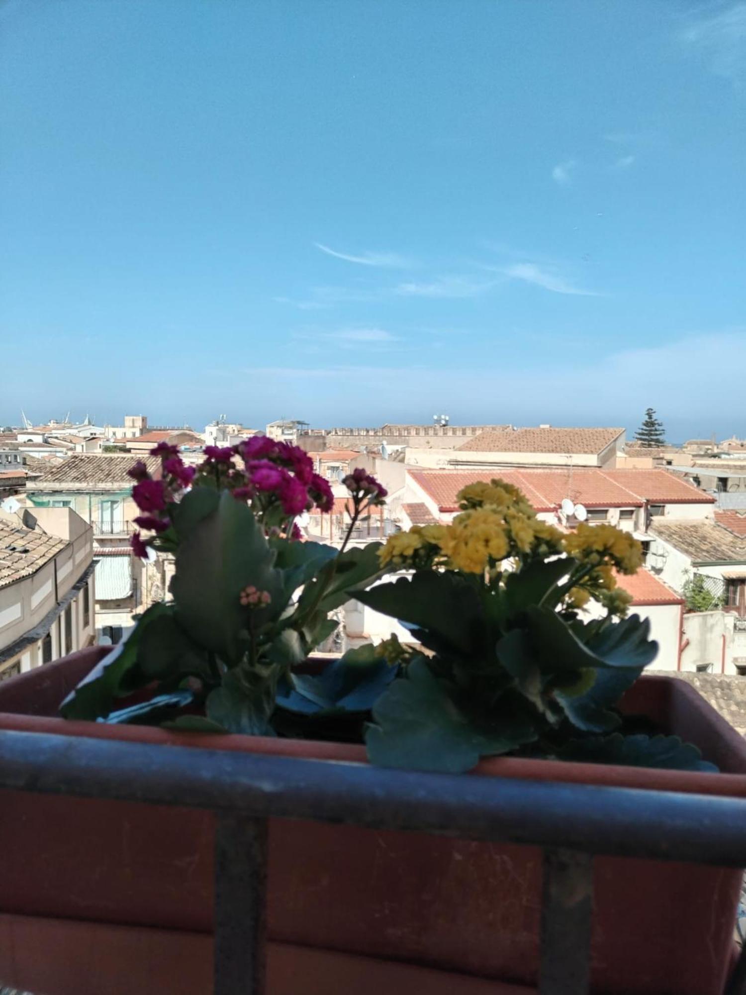 Pixys Hotel Palermo Bagian luar foto