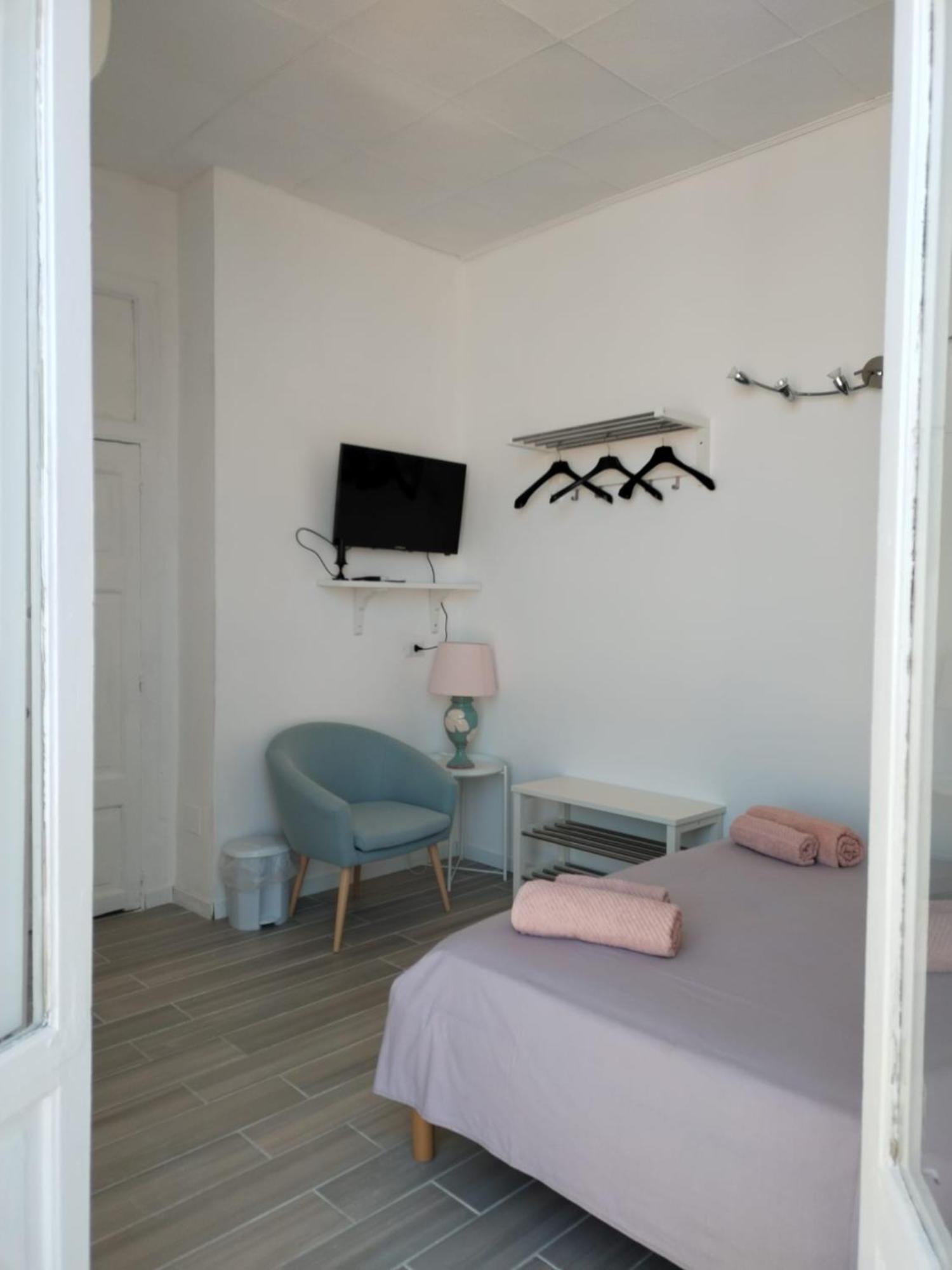 Pixys Hotel Palermo Bagian luar foto