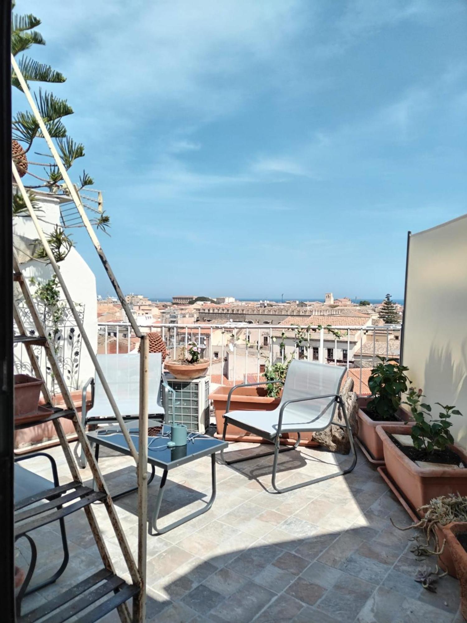 Pixys Hotel Palermo Bagian luar foto